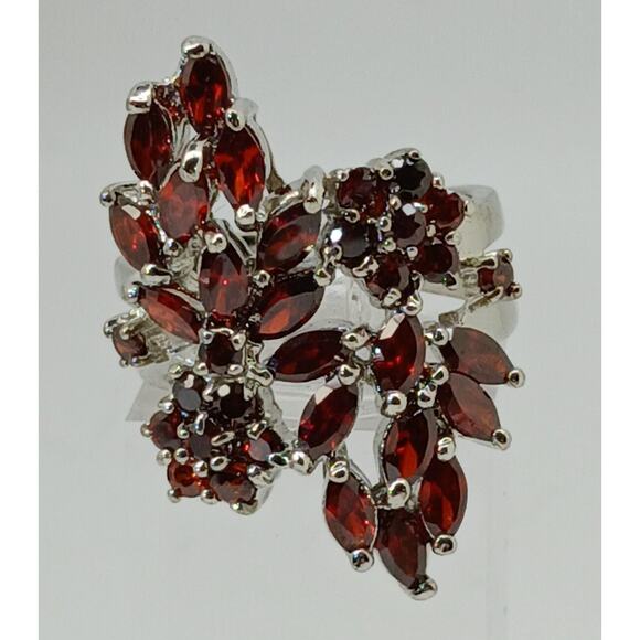 Vintage Ring Size 7.75 Silver Tone White Gold GP Red Garnet CZ Cluster Cocktail - Picture 1 of 10